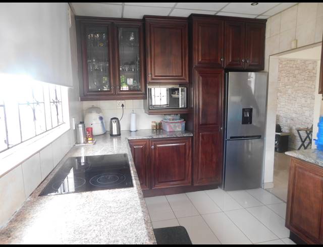 4 BEDROOM HOUSE FOR SALE IN SHALLCROSS